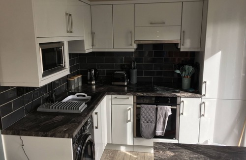 Downderry Apartment | Torpoint - Apartment - Sleeps4 - Seaside - Parking