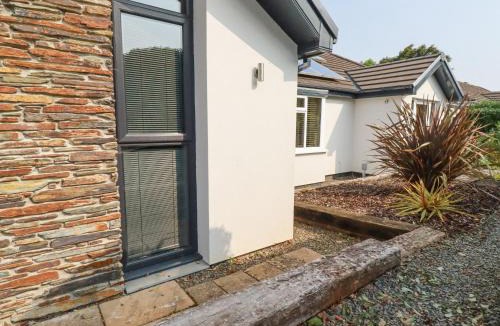 Egloshayle House | Trenant View