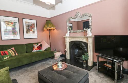 Criccieth House | Trigfa