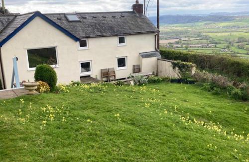 Trewern House | Trinity Cottage