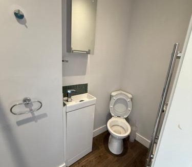 Macclesfield Apartment | Turquoise Garden