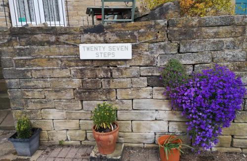 Wadsworth House | Twenty Seven Steps