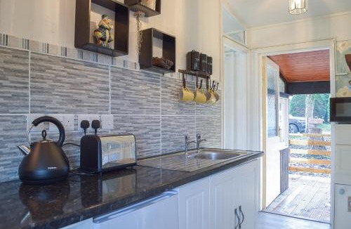 Cenarth House | Twit Too Woo - Uk6760