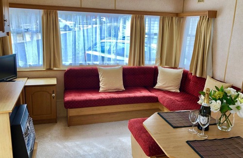 Lynton House | Two Bed Static Caravan. Beautiful 10 min walk to Centre of Lynton