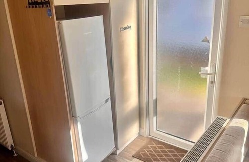 Glasgow House | Two Bedroom Willerby Caravan Uddingston, Glasgow