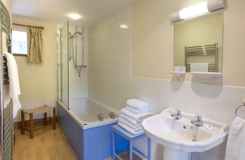 Margam House | Ty Cerbyd