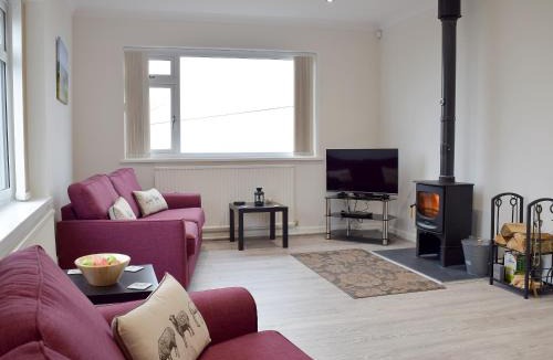 Craig Cefn Parc House | Ty Howton
