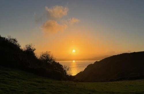 Llanybri House | Ty Llaeth 2-Bed Cottage Sleeps 4 Pet Friendly