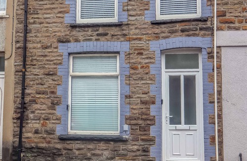Porth House | Ty Pentref by STAE-Homes