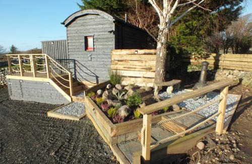 Talybont Other | Ty'r Bugail - Shepherds Hut