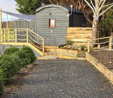 Talybont Other | Ty'r Bugail - Shepherds Hut