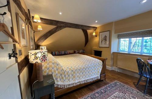 Blandford Forum Bed & Breakfast | Under The Thatch at Rose House