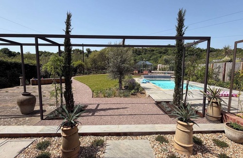 Great Mongeham House | Unique Beachfront Home | Pool, Sauna & Sea Views