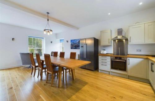 Barnard Castle House | Unique house on riverside - castle views - Barnard Castle