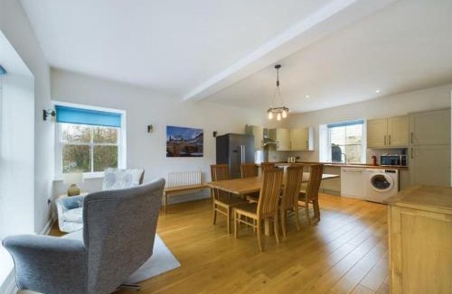 Barnard Castle House | Unique house on riverside - castle views - Barnard Castle