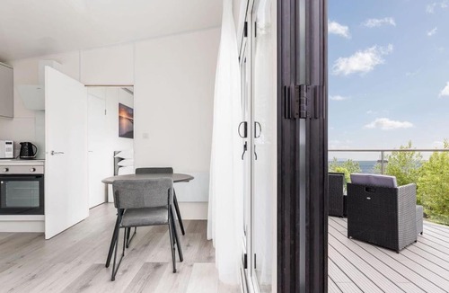 Southwell Apartment | Upper Cliff Studio