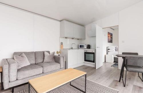 Southwell Apartment | Upper Cliff Studio