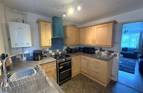Newark upon Trent House | use with Modern Comforts