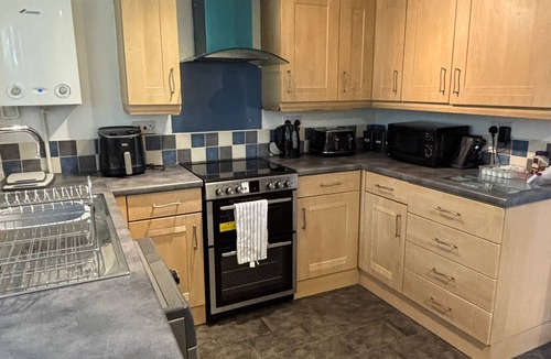 Newark upon Trent House | use with Modern Comforts