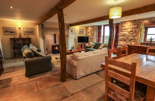 Fourstones Near Bentham House | Usherwoods Barn