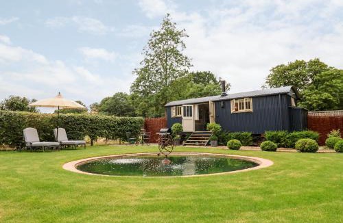Harleston House | Utopia