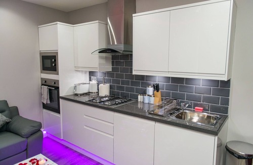 Huddersfield Apartment | Velmora Suites