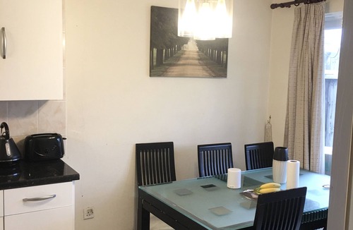 Peterborough House | Very quiet area, close to Peterborough Hospital