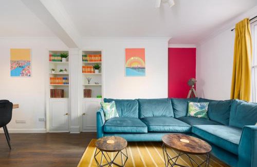 Montpelier House | Vibrant Spring Street with Garden