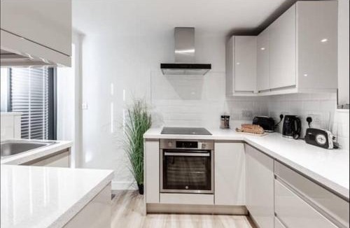 Hyde Apartment | Victoria Home