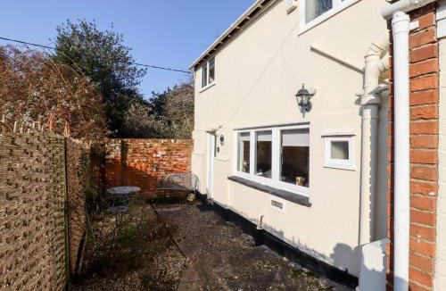 Halstead House | Vine Cottage