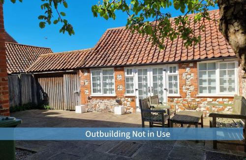 Thornham House | Vine Cottage