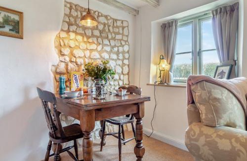 Great Snoring House | Vine Cottage - Ukc4237