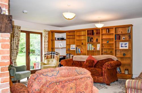 Beccles House | Wade Hall