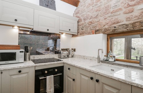 Usk Cottage | Walnut Cottage
