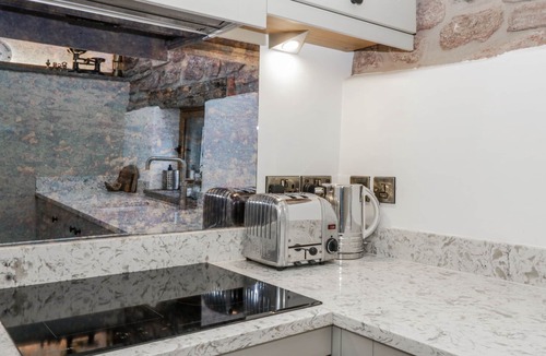 Usk Cottage | Walnut Cottage