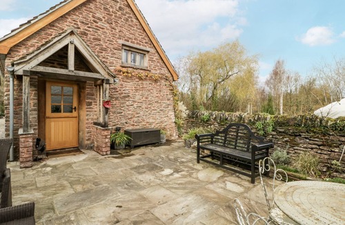 Usk Cottage | Walnut Cottage