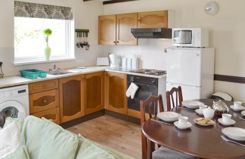 Holsworthy House | Walnut