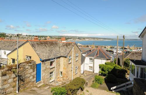 Newlyn House | Walter