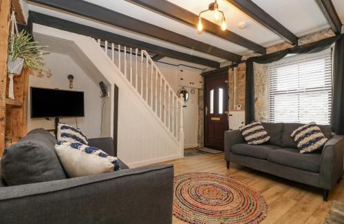 Newlyn House | Walter