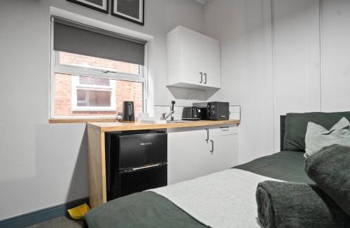 Moseley Apartment | Warm Moseley studio - 6
