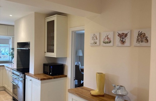 Burton House | Waterditch Farmhouse