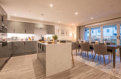 Llansanffraid Glan Conwy House | Waters Edge - Conwy Estuary