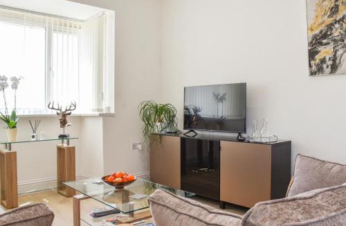 Llanelli House | Waun Bungalow