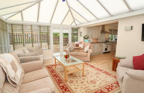 Skendleby House | Waverley