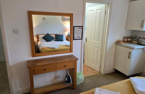 Little Plumstead Bed & Breakfast | Wayside B&B