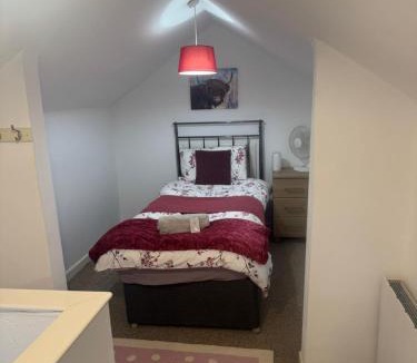 Staveley House | Wayside Bungalow