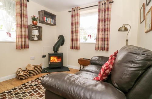 Cottingham Apartment | Wee Woody