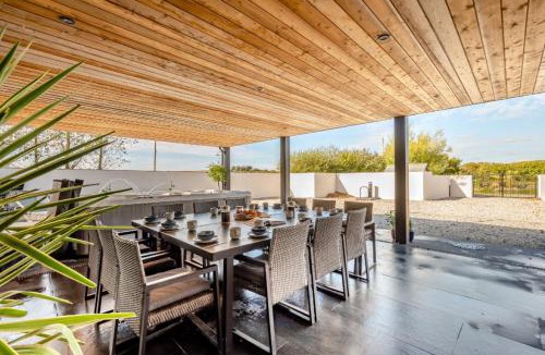 Pancrasweek House | Weekstone Waterside Barn