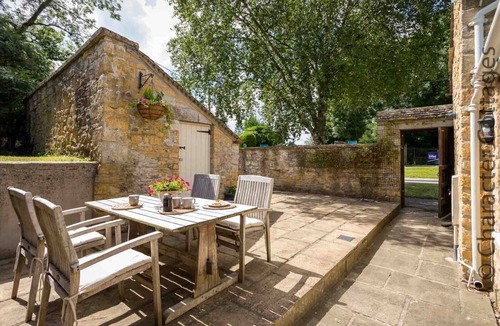 Bourton-on-the-Water Cottage | Weir Cottage