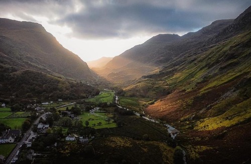 Nant Peris House | Weirglodd Ddu